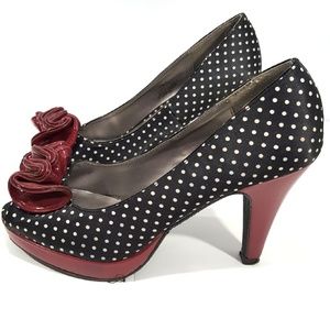 Madden Girl Size 8 Polka Dot Pin Up